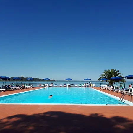 캠프장 Villaggio Parco Dei Pini *